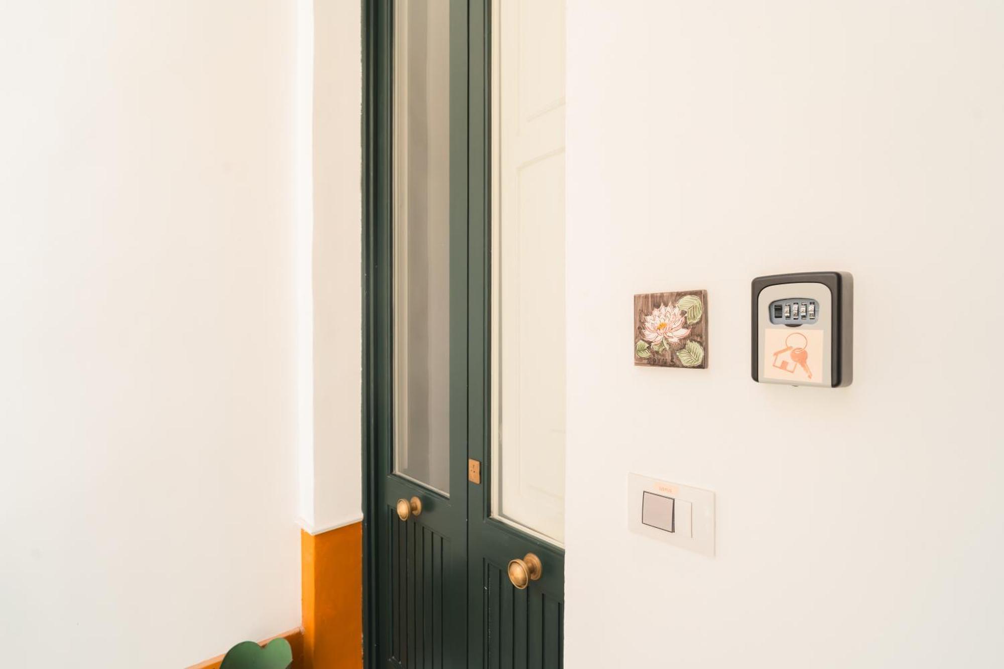 Lotus Apartment & Rooftop By Residence Colibri Lecce Exterior foto